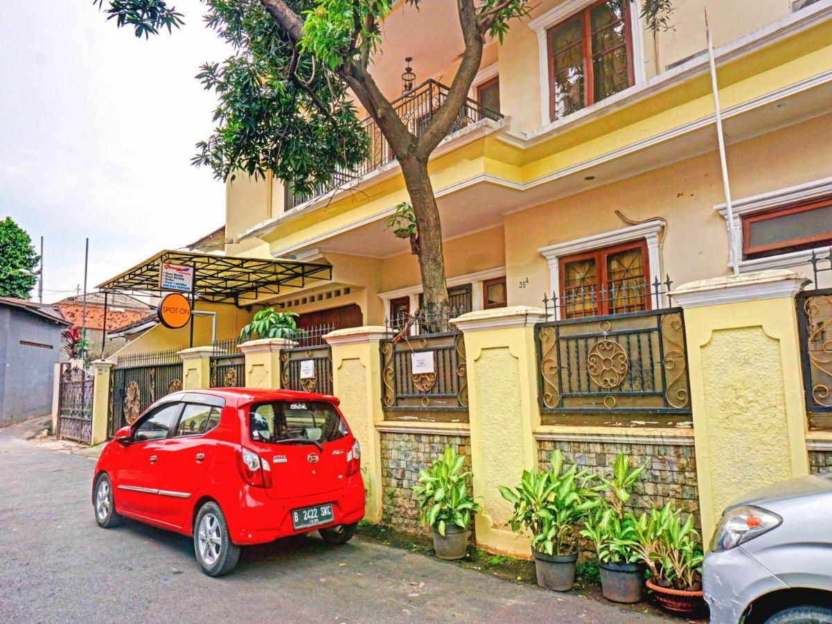 Spot On 90295 Simprug Residence Jakarta Ngoại thất bức ảnh