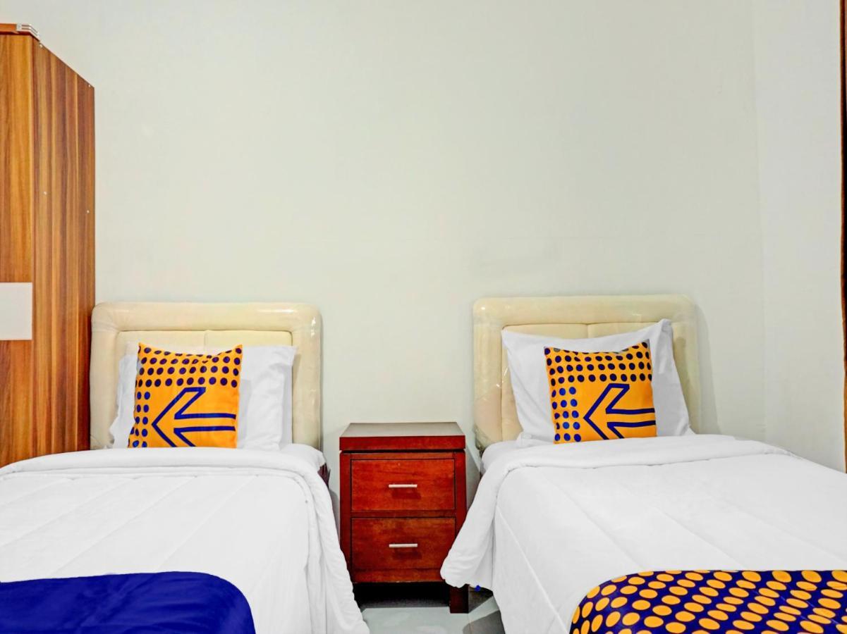 Spot On 90295 Simprug Residence Jakarta Ngoại thất bức ảnh